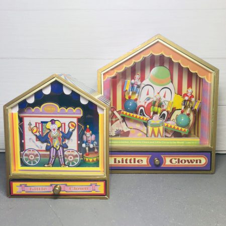 תיבת נגינה - ליצנים נדנדה