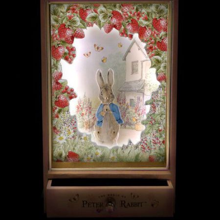 תיבת נגינה מוארת - פיטר הארנב תותים