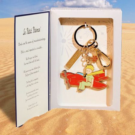 מחזיק מפתחות בקופסא מהודרת - הנסיך הקטן מטוס אדום